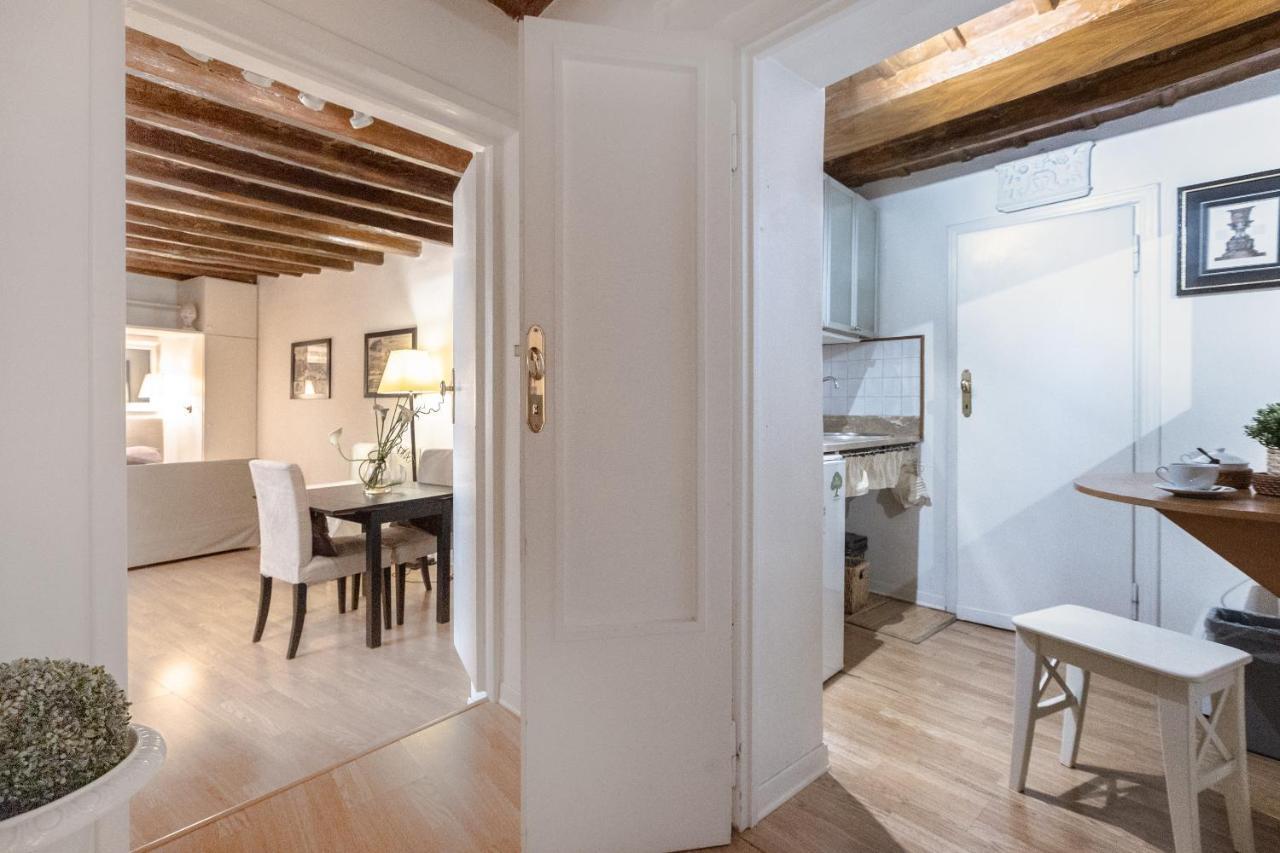 Romantica Studio-Rental In Rzym Zewnętrze zdjęcie